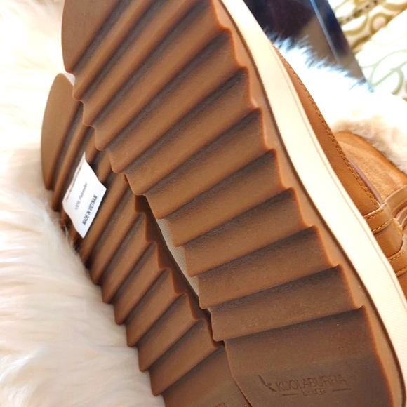 UGG's Koolaburra Suede Fleece Lined Boots with the Winter Treadwell Sole. NWT - Picture 9 of 12